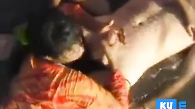 2 Indian girls with white guy in beach have fun blowjob..