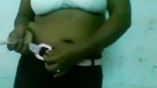Indian Aunty 1064