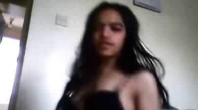 Indian Babe with Cute Lips on Webcam