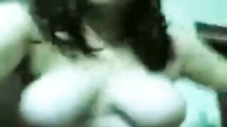 desi indian chubby aunty strips n masturbates