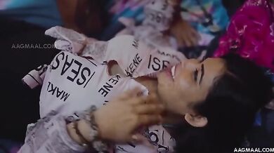 indian babe fingering her pussy