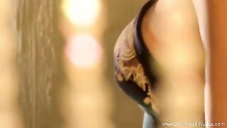 Indian MILF Dancer Looks So Erotic