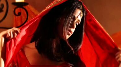 Horny Indian Girlfriend Getting Nude