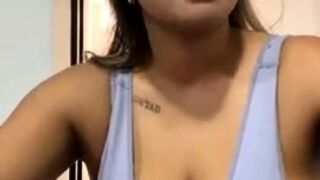 Sexy indian babe with big boobs