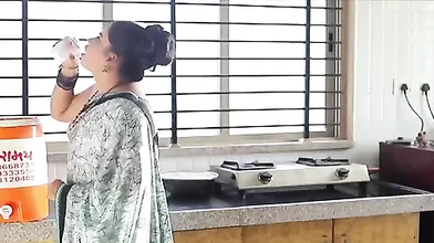 Naughty Bhabhi Part - amateur Indian hardcore with busty