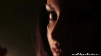 Exotic Dance From Erotic Indian Woman