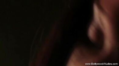 Indian Princess Exposes Her Body
