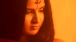 Beautiful Indian Babe Shows Off