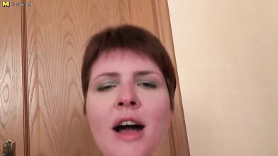 Naughty housewife taking it up the ass