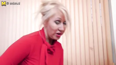 Hot British MILF playing with her pussy