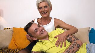 Naughty mature lady doing her way younger lover