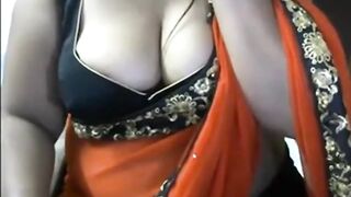 Indian Bhabhi in sari Armpit Tease