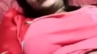INDIAN BHABHI SHOW PUSSY ON CAMERA