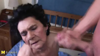 Granny loves the taste of cum