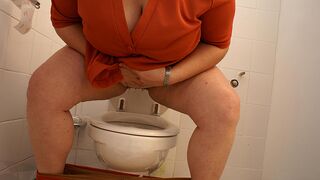 She just loves her big titties washed with piss
