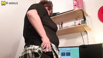 Horny chubby mama playing dirty games