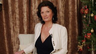 Sexy British MILF loves to masturbate