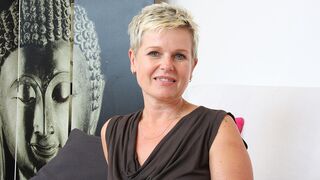 Mature housewife can't get enough of that cock
