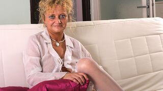 Horny blonde mature slut playing with herself