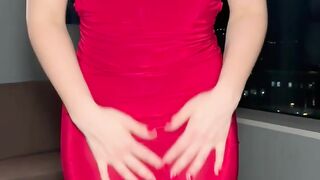 Showing Boobies on First Date