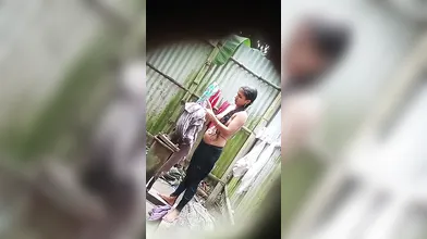 Village girl bathing video