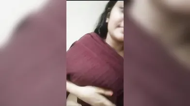 College girl show her melons