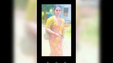 Tamil girl show her ass