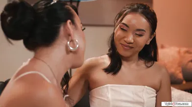 Asian Kimmy Kimm comforts shemale Kasey Kei with a blowjob
