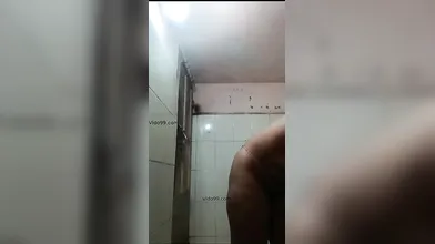 Tamil Aunty Stripping Nude 2