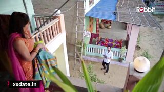 Reena Bhabhi Chud Rahi Thi Abhi 2 Logo Ne Aake Chod Dala