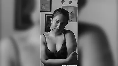Tamil Insta Fame M@dhumeetha Bingeme Paid Hot 40+ Pics In One Video