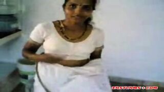 Tamil Show Boobs In Kitchen