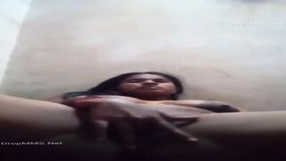 Tamil Village Horny Aunty Pussy Fingering Avalovu Veri Aunty Ku