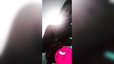 Sexy gf showing boobs part 1