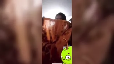 Sexy gf showing boobs part 2
