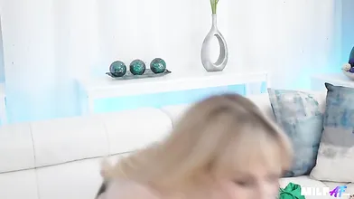 Hot Milf banged in her Jeans Wet Pussy