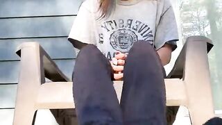 Amateur Foot Fetish Girlfriend Sucks and gives a Footjob