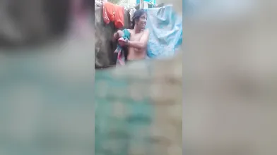 Bhabi bathing part 1