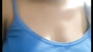 Aunty show her melon video call