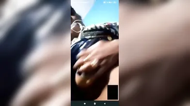 Video call show her boobs