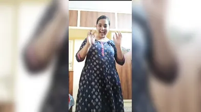 Mallu wife show her full body part 1