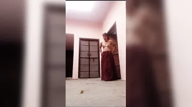 Married aunty show her full nude body on hubby