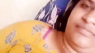 Tamil aunty boobs show