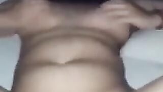 JILBAB DIENTOT MALAH NYENGIR, KEENAKAN