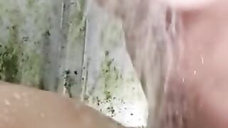 Ngintip Mandi Bidan Desa Body Mulus
