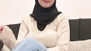 Beautiful Indonesian Hijab Girl ????
