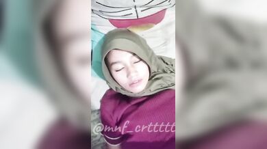 HIJAB LAGI TIDUR MALAH D ENTOD