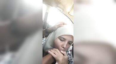 Bini Orang Bertudung Sangap