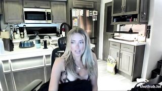 Corina Of Live