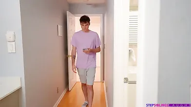 Stepsis Is Obsessed - S28:E9